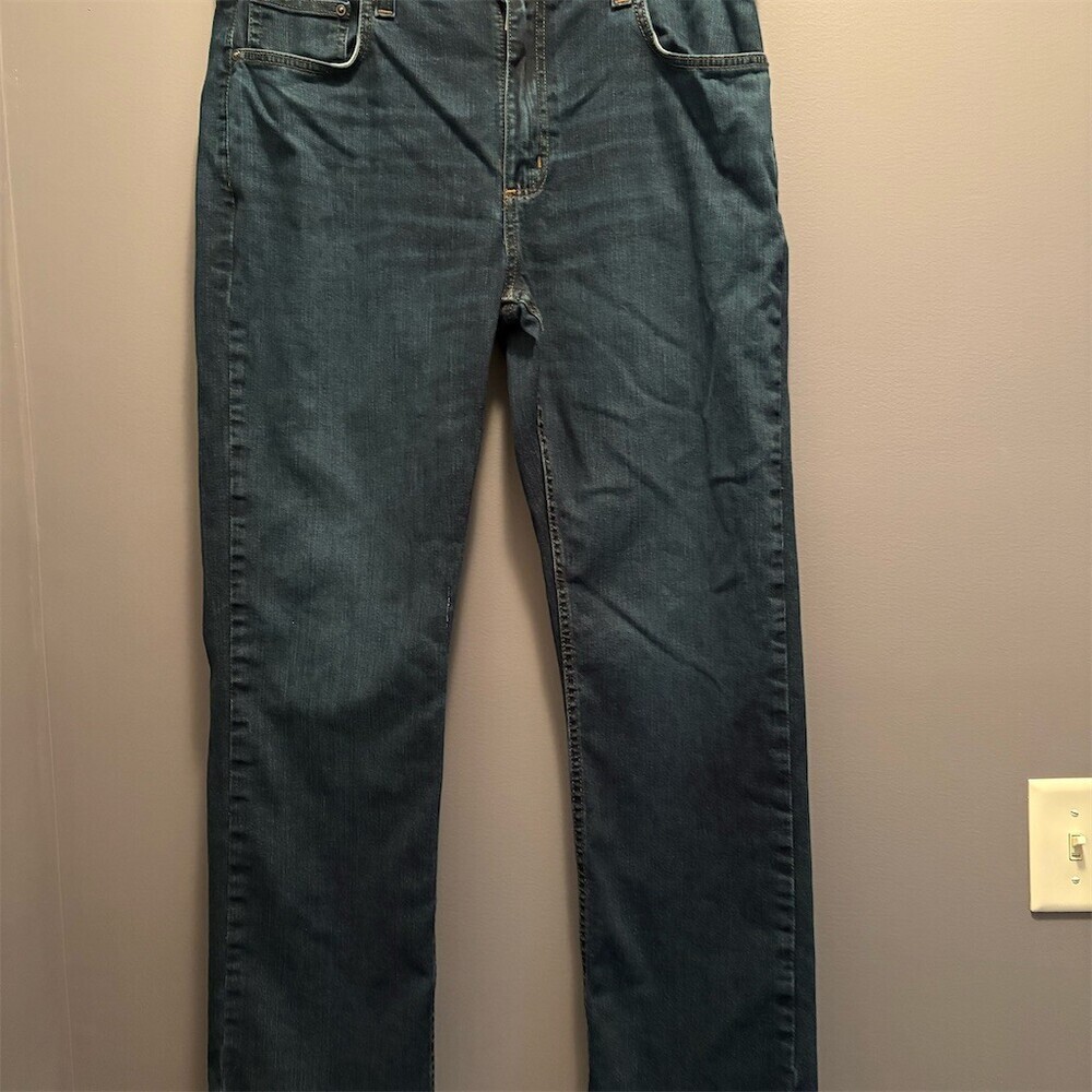 Carhartt Jeans Mens 36x32 Blue Medium Wash Relaxed Fit Straight Leg - Picture 1 of 10
